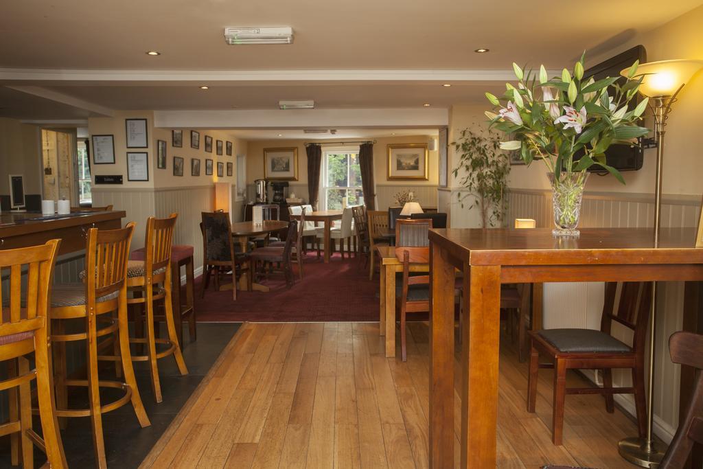 The Five Bells Hotel Deal Bagian luar foto