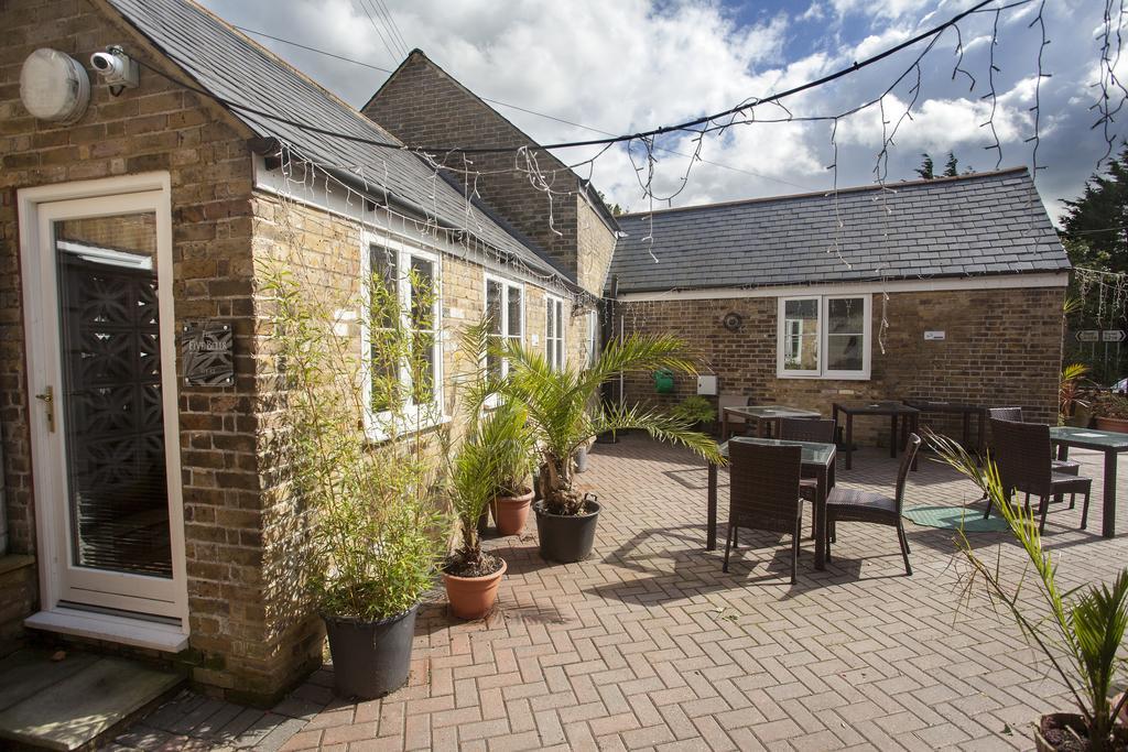 The Five Bells Hotel Deal Bagian luar foto