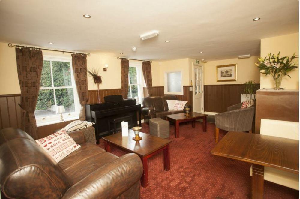 The Five Bells Hotel Deal Bagian luar foto