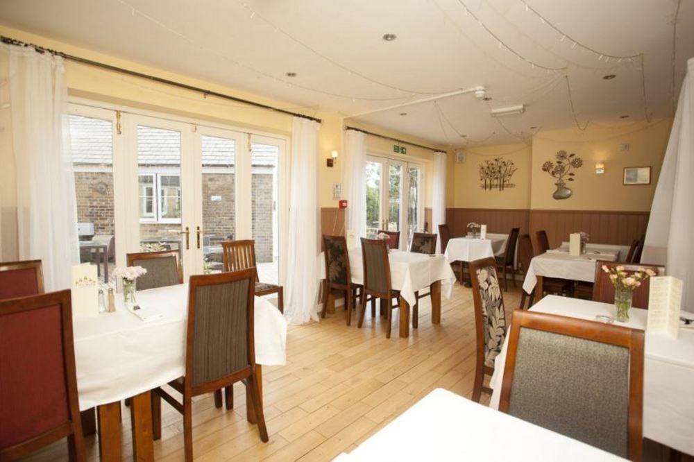 The Five Bells Hotel Deal Bagian luar foto