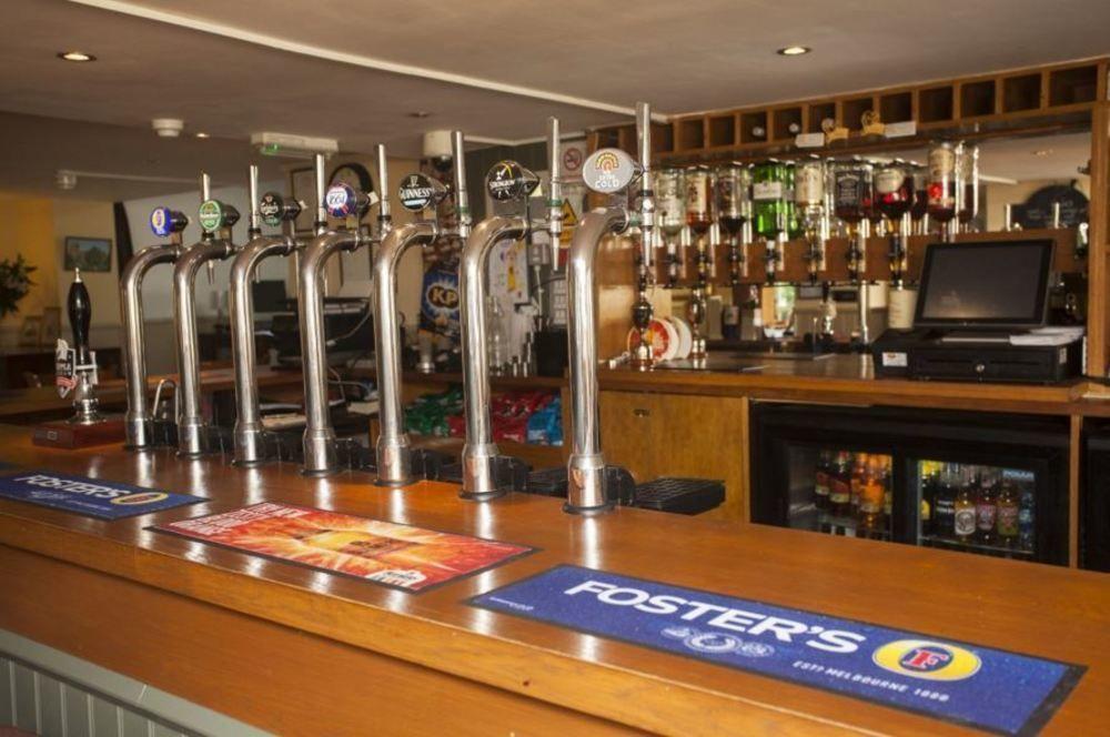 The Five Bells Hotel Deal Bagian luar foto